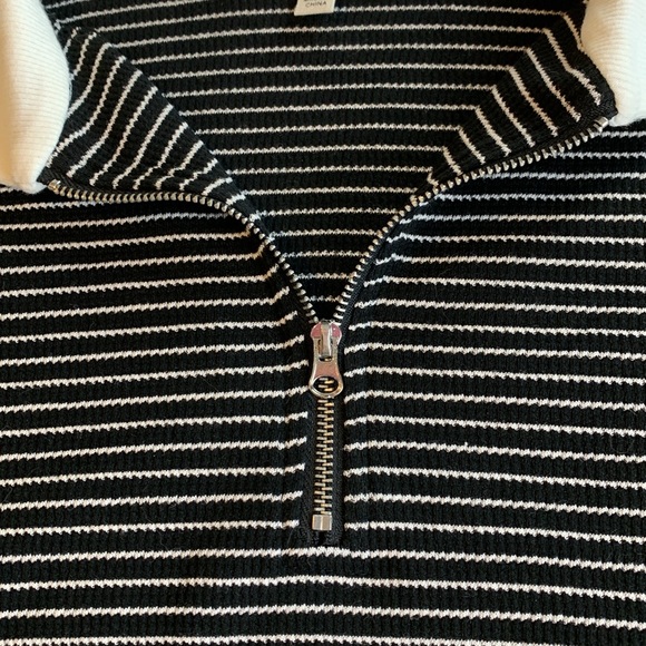 NWT Atelier by kirious black and white striped crop top zip collar - Picture 6 of 11